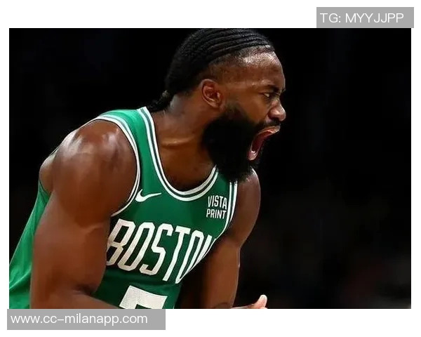 乔治称赞马克西坚持锻炼展现出色表现背后原因揭秘